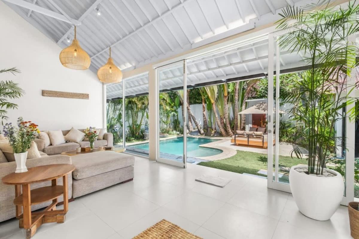 Villa New York - 4 Bdr Pool Luxury Villa, Next To The Forge Bali Seminyak  Exterior photo