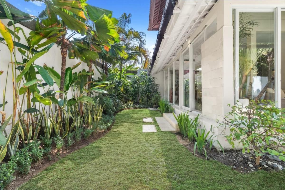 Villa New York - 4 Bdr Pool Luxury Villa, Next To The Forge Bali Seminyak  Exterior photo